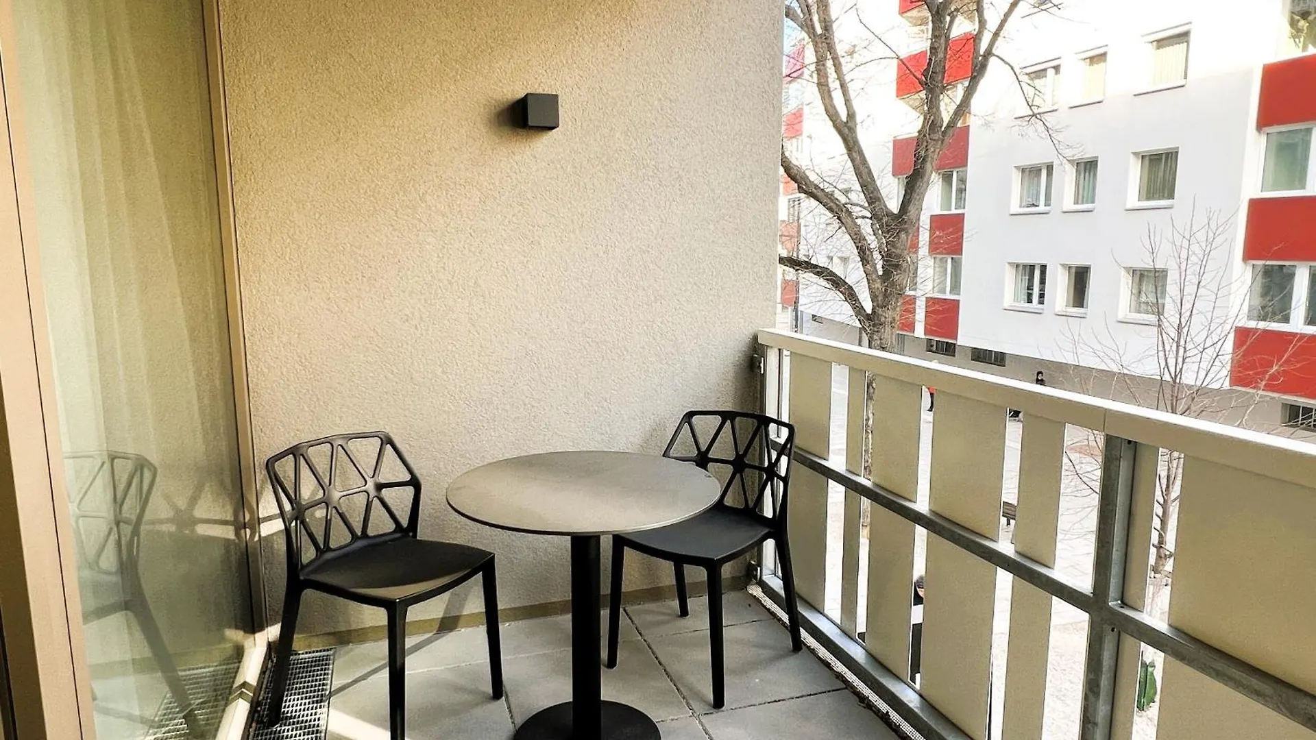 Free Parking - City Pulse Apartments At U6-Metro Vienna 0*,  Austria