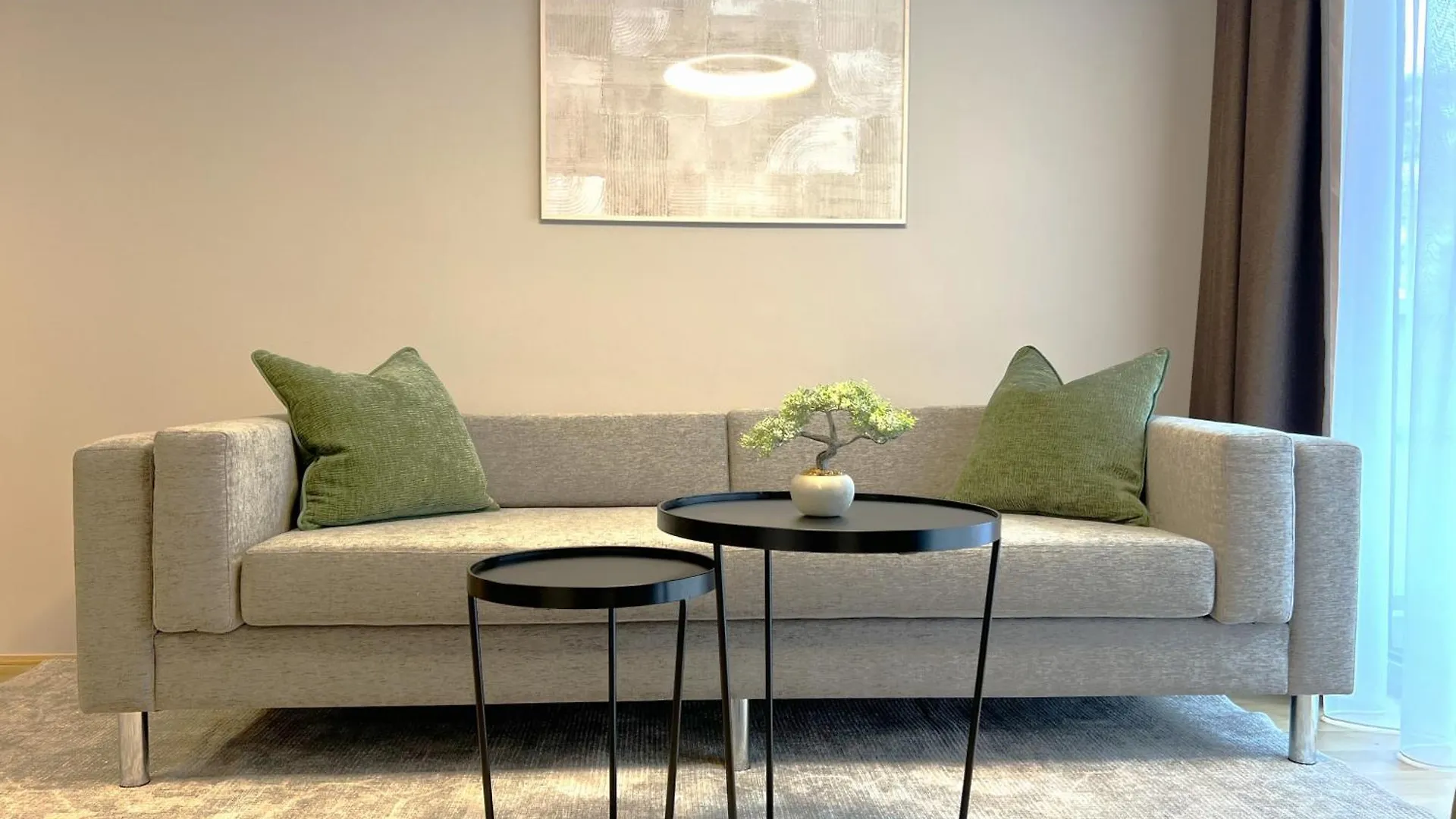 Free Parking - City Pulse Apartments At U6-Metro Vienna 0*,