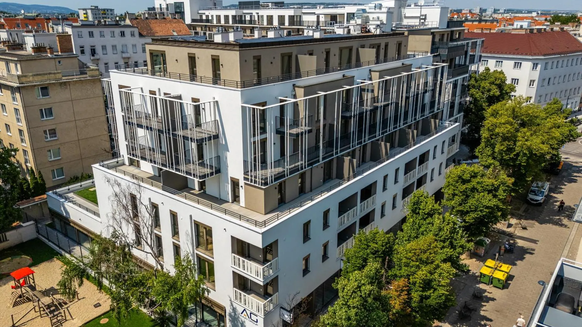 Free Parking - City Pulse Apartments At U6-Metro Vienna Austria