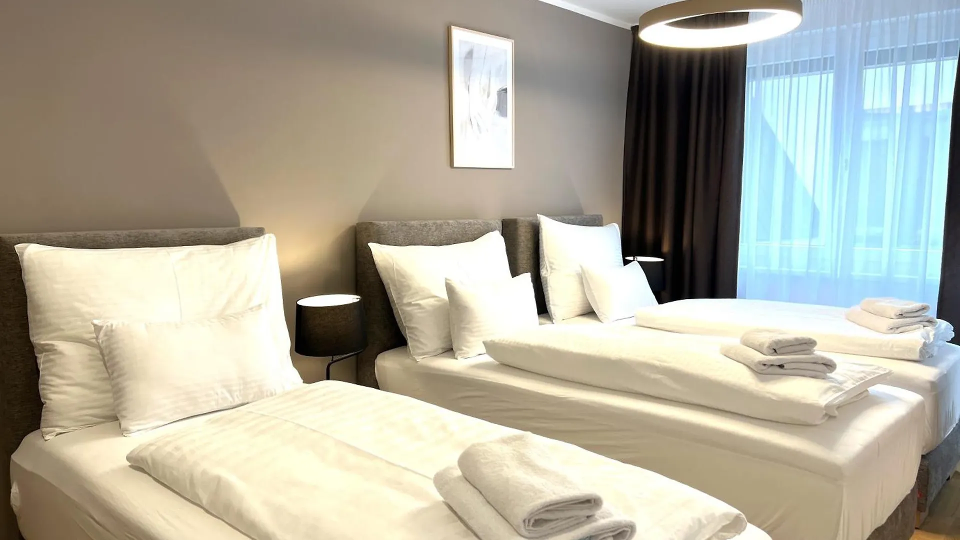 Free Parking - City Pulse Apartments At U6-Metro Vienna