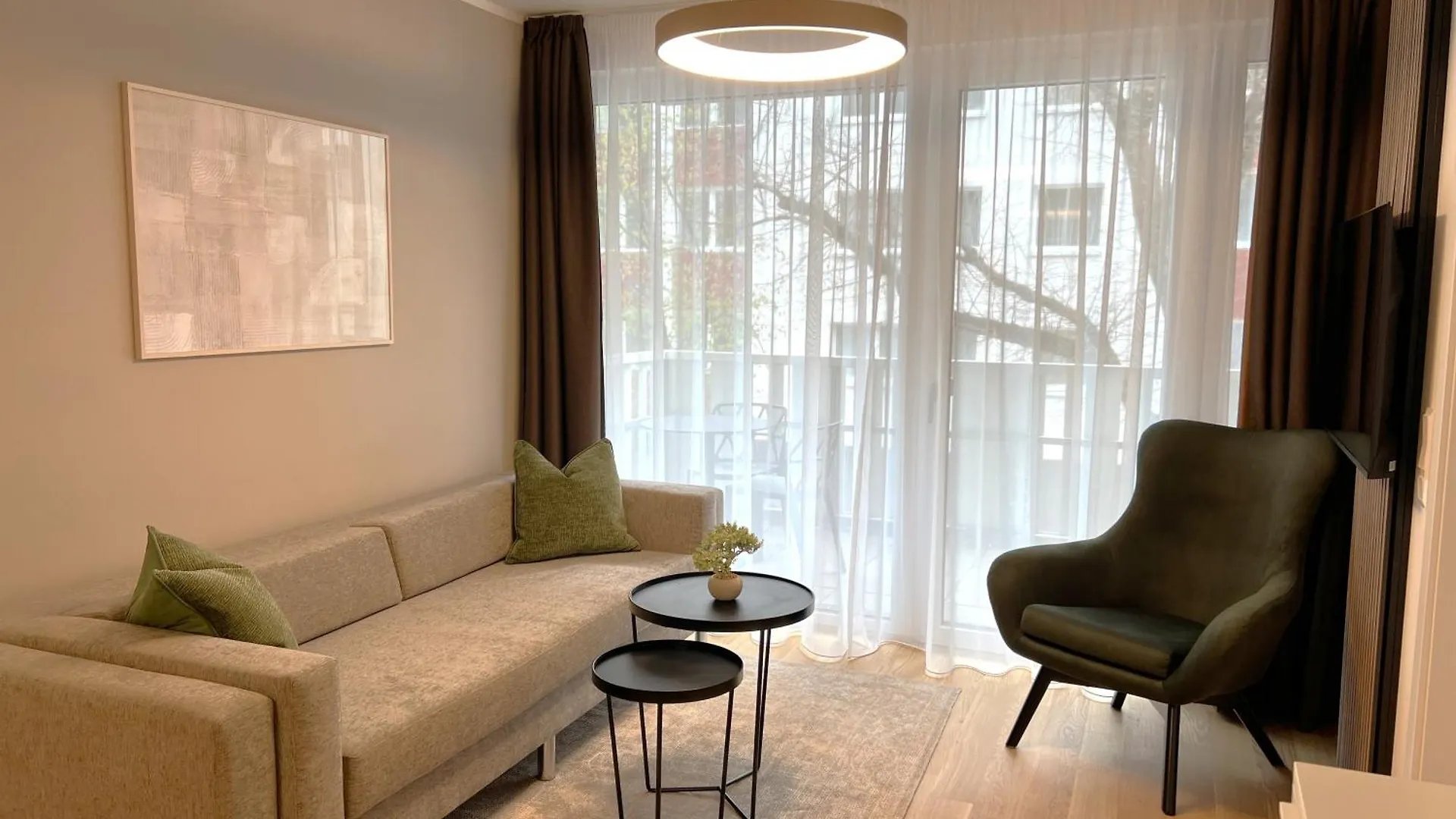 Free Parking - City Pulse Apartments At U6-Metro Viena